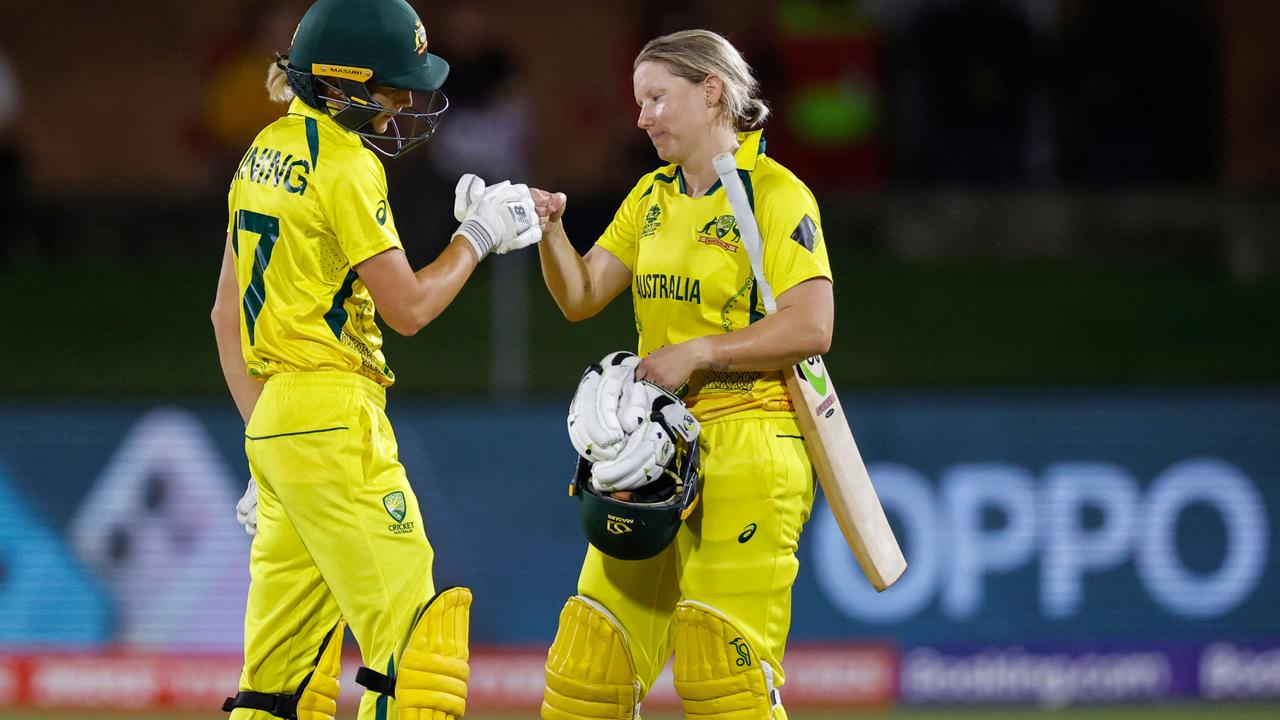 Alyssa Healy could be back batting with captain Meg Lanning soon. Picture: Marco Longari / AFP