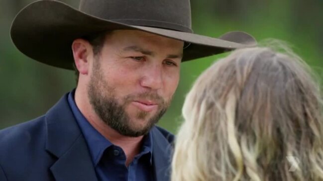 Farmer Todd chooses Daisy in dramatic  finale (A Farmer Wants A Wife)