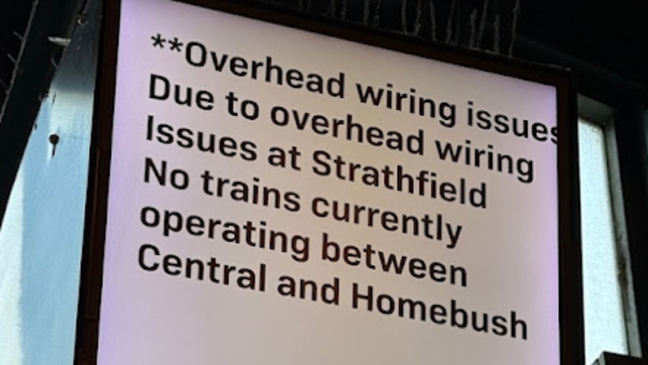 Trapped train passengers freed but huge travel delays continue