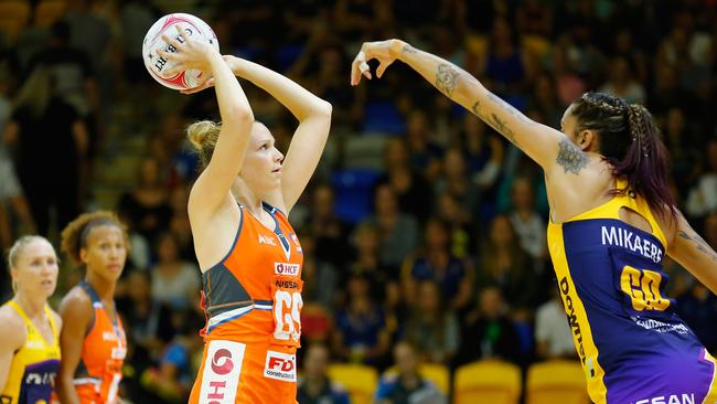 The Giants remain unbeaten after round four of Super Netball after a win over the Sunshine Lightning