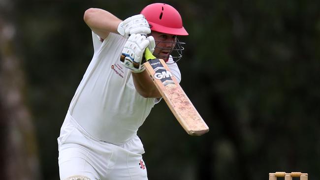 Warrandyte's Ben Taylor bating. Picture: Brendan Francis