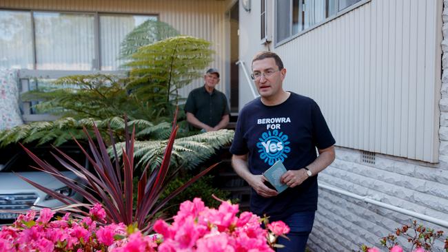 Former Coalition frontbencher Julian Leeser talks with local resident Andrew while door knocking in Normanhurst Sydney on Sunday, October 8, 2023 . Picture: Nikki Short