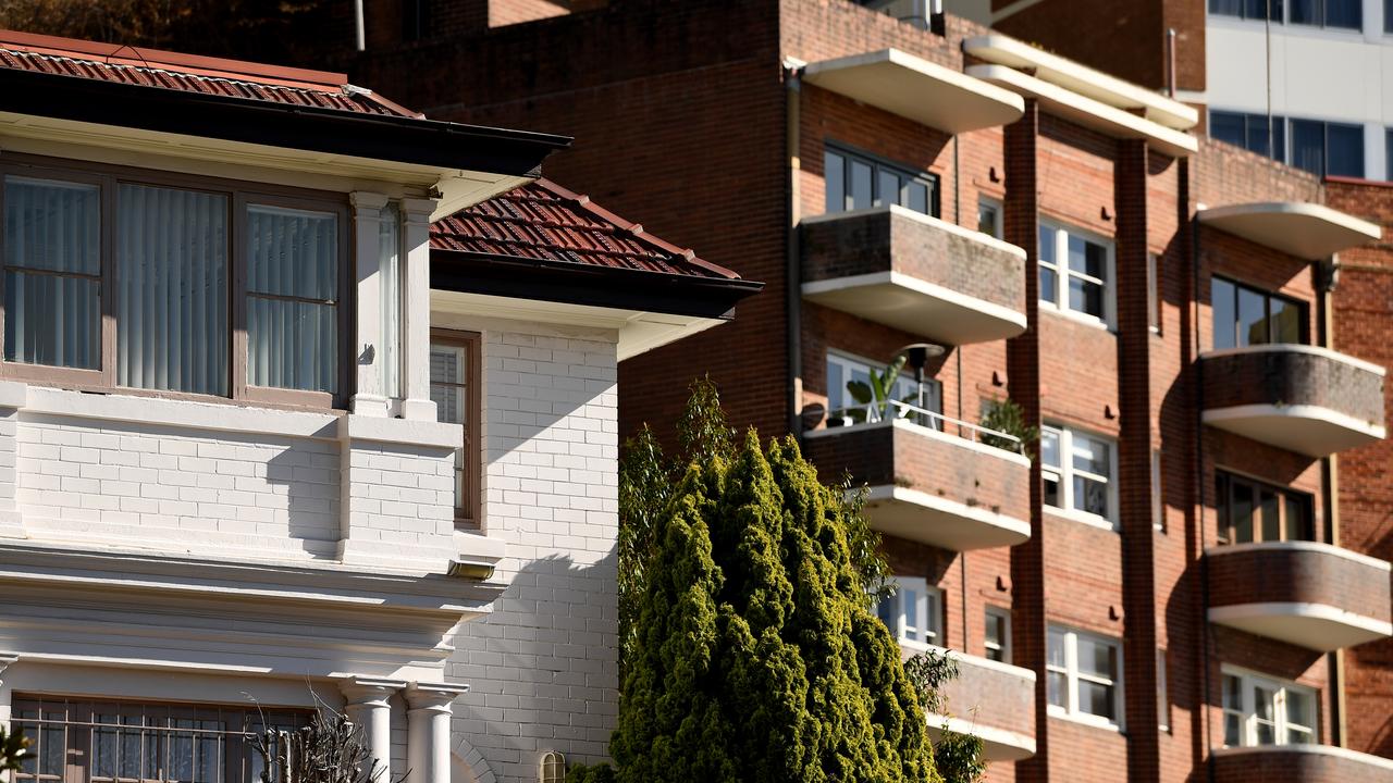 First Home Buyers: Expert Advice As Prices Drop And Interest Rates Rise ...