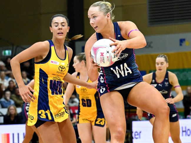 Hannah Mundy in action for the Vixens against Sunshine Coast Lightning at UniSC Arena. Picture: Getty Images