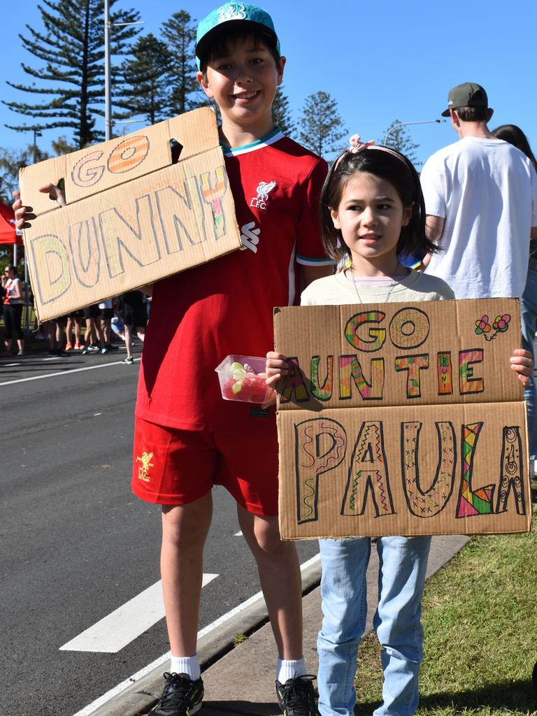 Tiga and Juno at the 2022 Sunshine Coast Marathon. Picture: Eddie Franklin