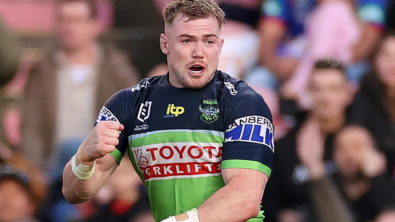 NEWCASTLE, AUSTRALIA - AUGUST 21: Hudson Young of the Raiders celebrates after scoring a try during the round 23 NRL match between the Newcastle Knights and the Canberra Raiders at McDonald Jones Stadium, on August 21, 2022, in Newcastle, Australia. (Photo by Cameron Spencer/Getty Images)