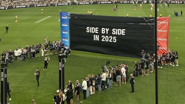 The banner was in perfect shape moments before the players emerged.