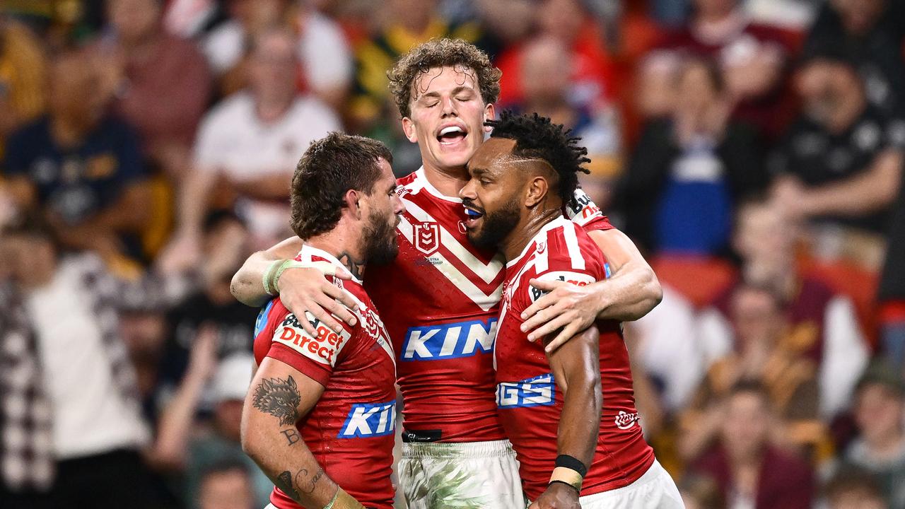 NRL live: Roosters nervous as Dolphins mount late fightback