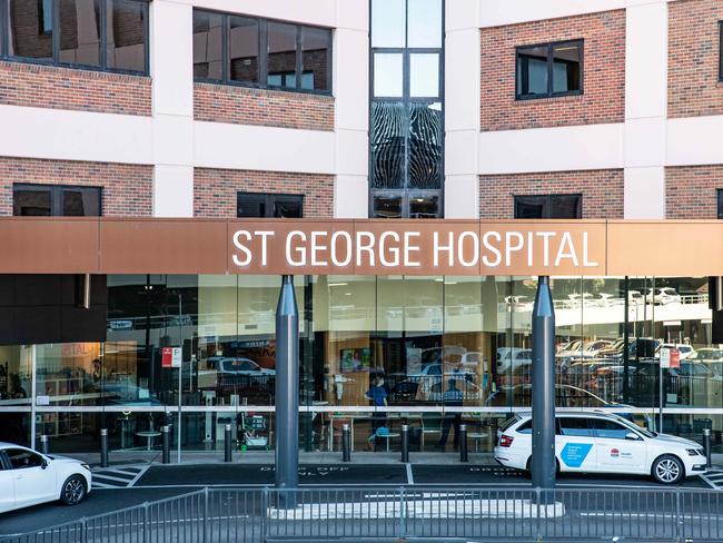 Non-urgent, elective surgeries will return to full capacity in Greater Sydney hospitals from next Monday. Picture: NCA NewsWire / Flavio Brancaleone