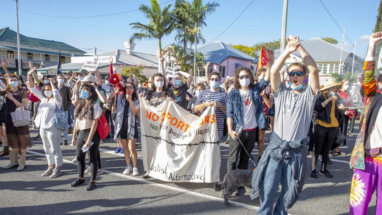 Kangaroo Point Protest Photos: Refugee Rights Protesters Shut Down Main 