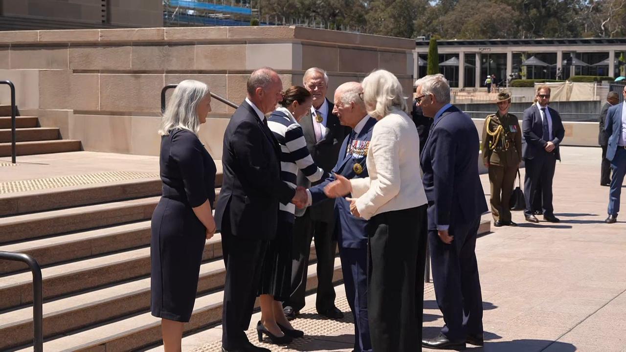 King and Queen visit Australian War Memorial