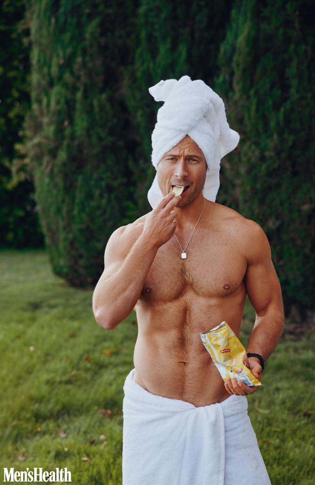 Glen Powell flaunts bare butt in Men’s Health magazine cover shoot ...