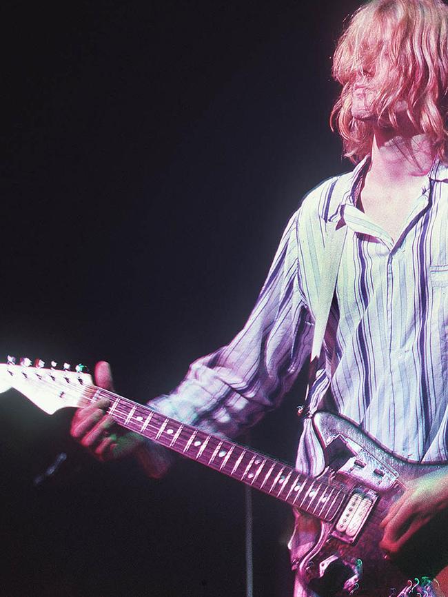 (FILES) This photo taken on February 19, 1992 shows Kurt Cobain, lead singer for the US grunge rockers Nirvana, performing at the Nakano Sun Plaza in Tokyo during their 1992 Asian-Pacific tour. AFP PHOTO /Richard A.