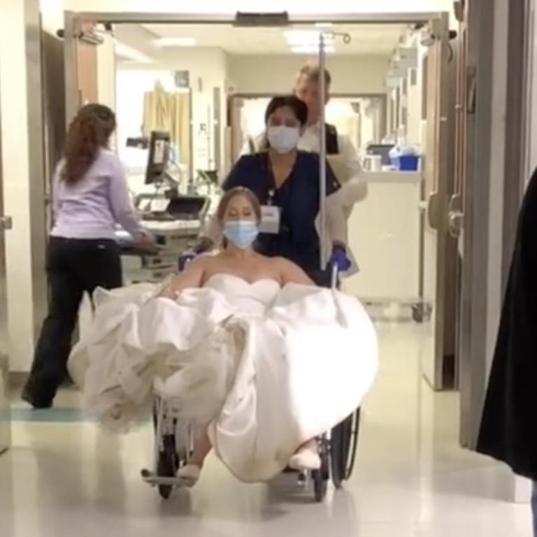 She was rushed to hospital, where doctors reset her knee. Picture: TikTok/@liz_richter.