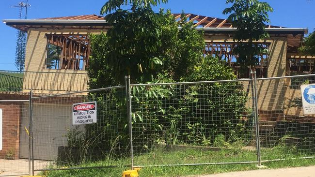 The first house to be demolished to make way for the Coffs Harbour Bypass. A new Rural Fire Service (RFS) building will be built on the Bruxner Park Road site.