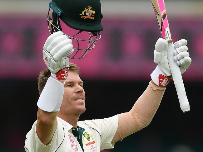 David Warner of Australia celebrates after bringing up his century on day 4 of the third Test Match between Australia and New Zealand at the SCG in Sydney, Monday, January 6, 2020. (AAP Image/Dan Himbrechts) NO ARCHIVING, EDITORIAL USE ONLY, IMAGES TO BE USED FOR NEWS REPORTING PURPOSES ONLY, NO COMMERCIAL USE WHATSOEVER, NO USE IN BOOKS WITHOUT PRIOR WRITTEN CONSENT FROM AAP