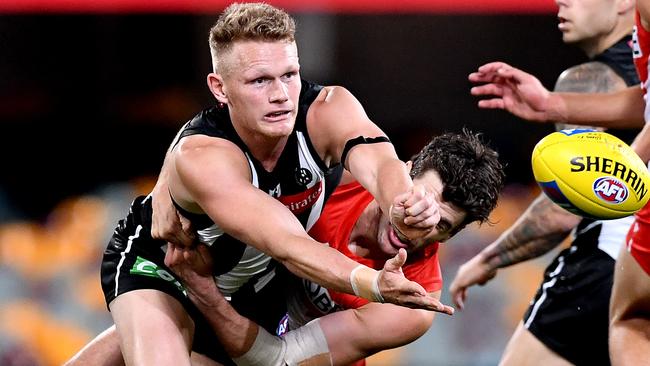 The Treloar deal is proving to be a very sticky situation for him and the Magpies.