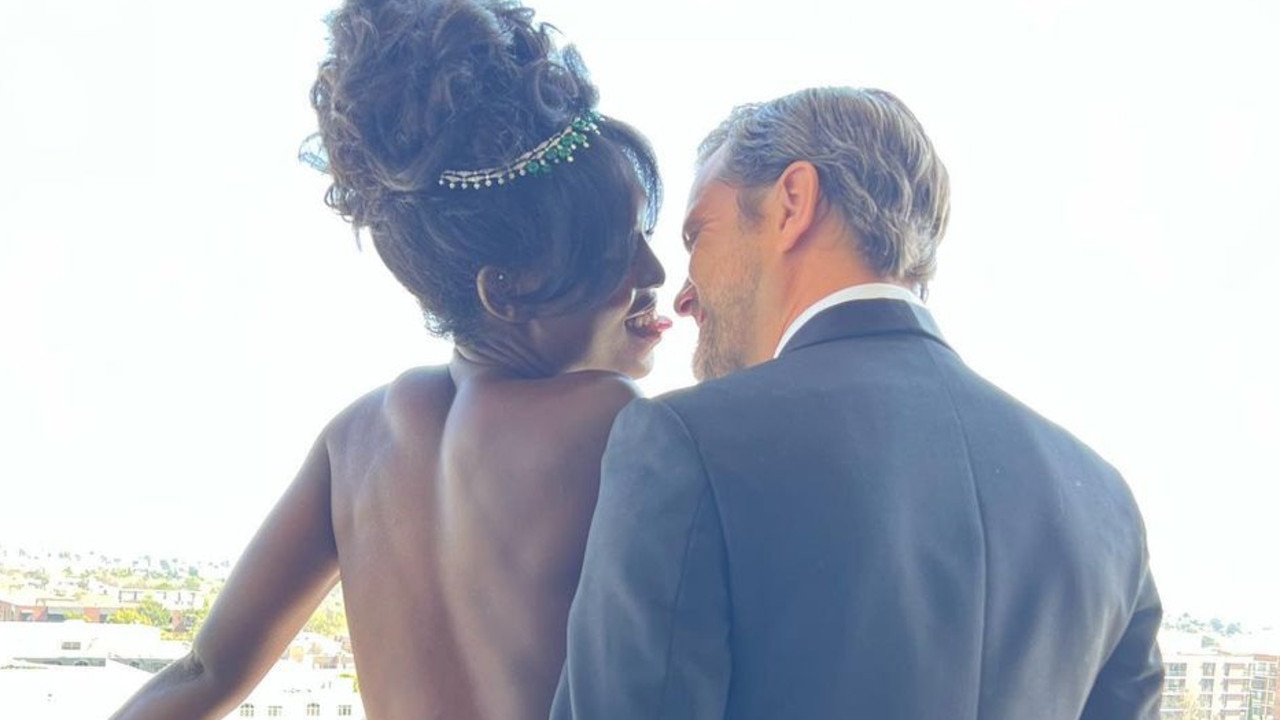 Jodie Turner-Smith poses nude with husband Joshua Jackson | NT News