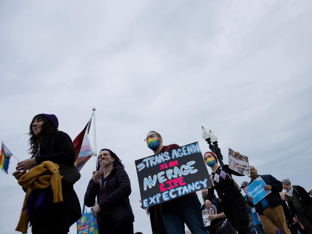 White House proposes new rule for trans athletes