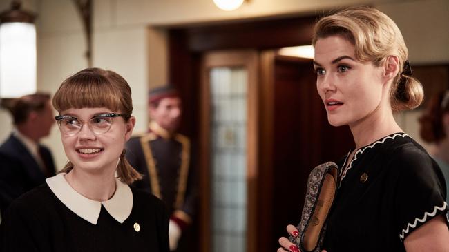 Angourie Rice as Lisa and Rachael Taylor as Fay in Ladies in Black. Picture: Sony Pictures