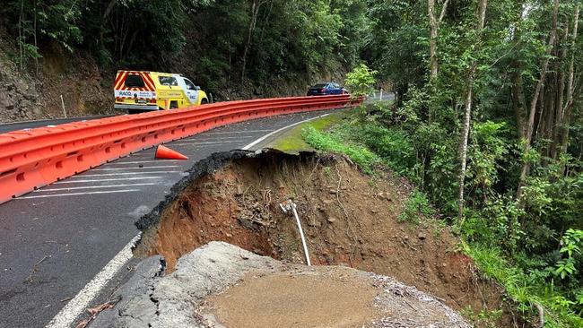 Heavy seasonal rain has caused further landslides on the Kuranda Range Rd. Picture: Queensland Trucking