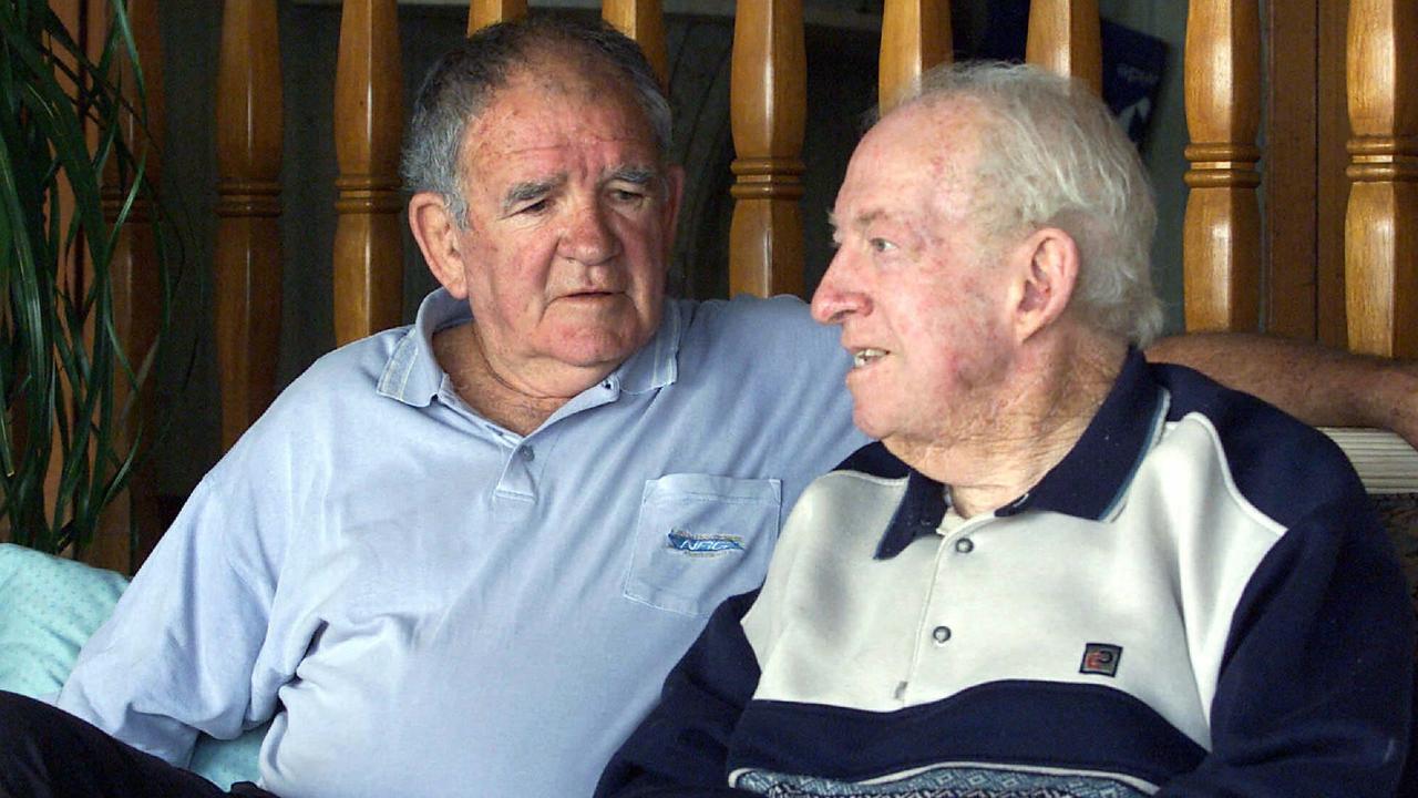 Master coach Jack Gibson (L) with right-hand man Ron Massey in 2001.