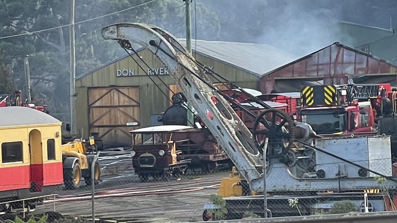 Don River Railway Fire: Victorian Black Saturday Bushfire Volunteer ...