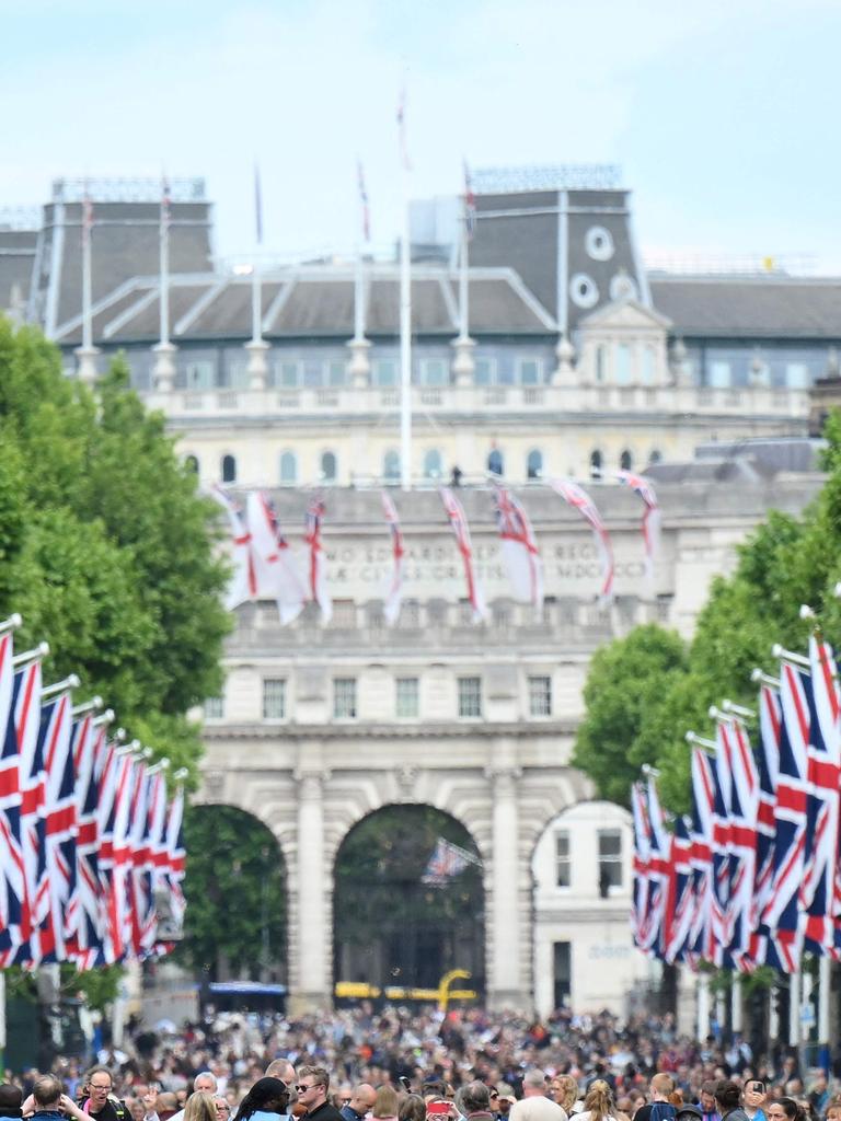 Crowds have gathered at The Mall in London ahead of Jubilee celebrations. Picture: Daniel Leal/AFP