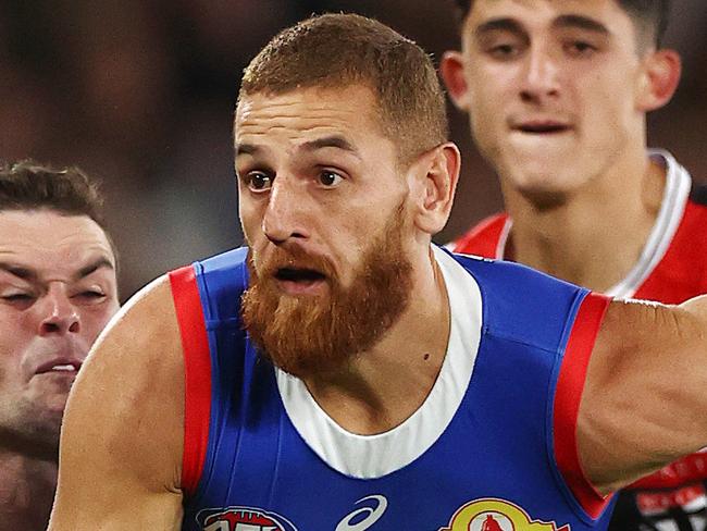 MELBOURNE . 25/03/2023.  AFL Round 2.  Western Bulldogs vs St Kilda at Marvel Stadium.  Bulldog Liam Jones  clears from defence during the 3rd qtr.    . Pic: Michael Klein