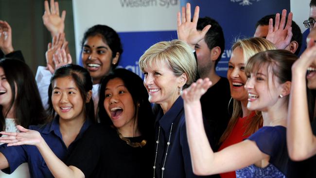 Julie Bishop visits the UWS Kingswood campus to talk to international students.