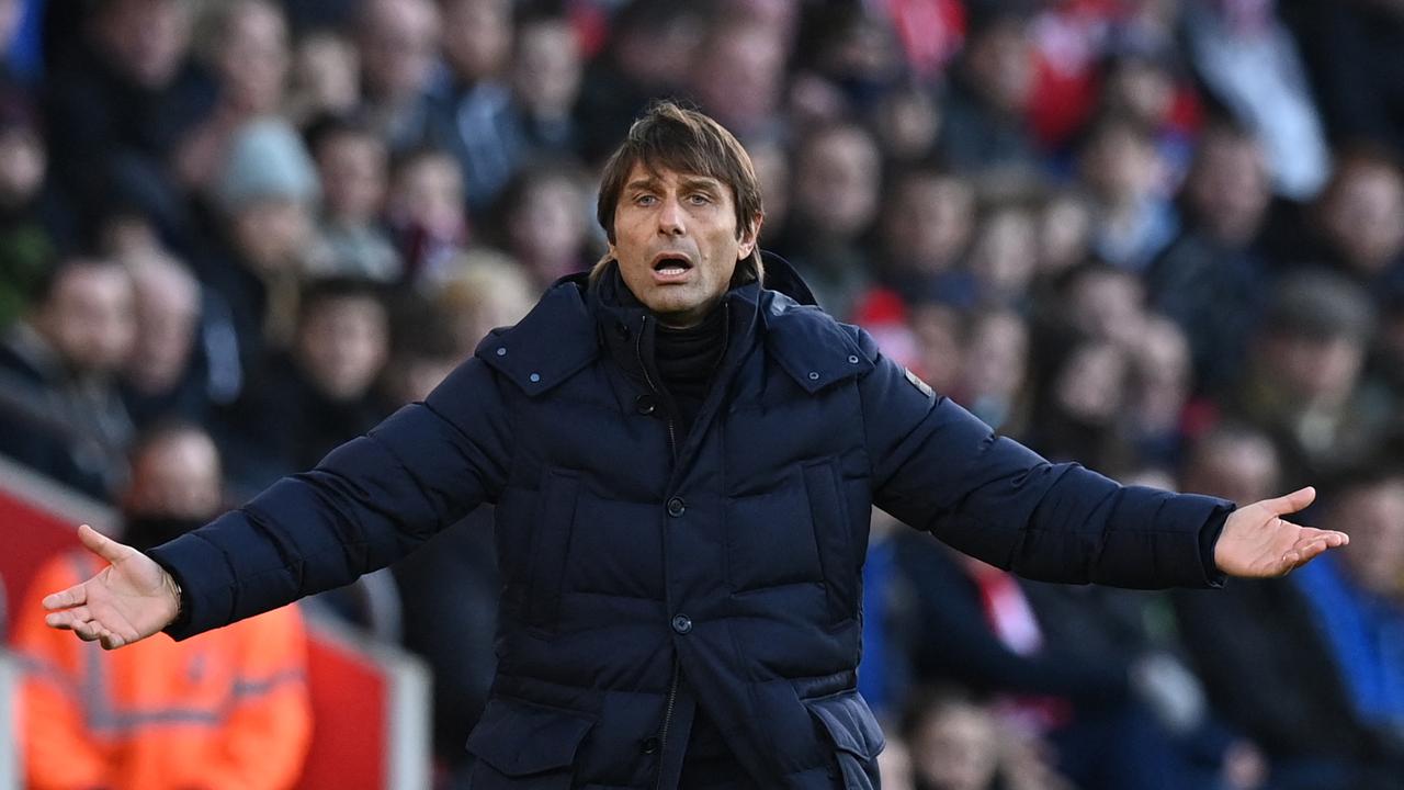 A report has revealed the supposed reason why Manchester United decided against appointing Antonio Conte. (Photo by Glyn KIRK / AFP)