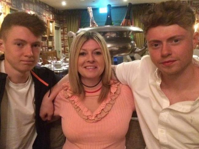 Michelle Kiss, centre, passed away in the Manchester Arena attack.  Picture:  Facebook