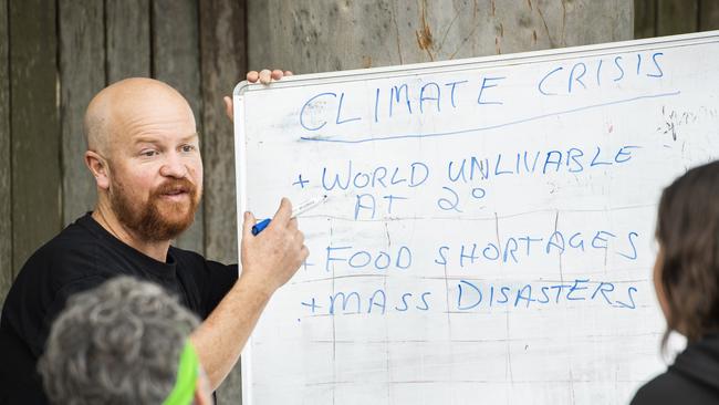 Greg Rolles, spokesman for Blockade Australia (AKA ‘Resist Climate Destruction’) hosts a workshop. Picture: Daily Telegraph / Monique Harmer