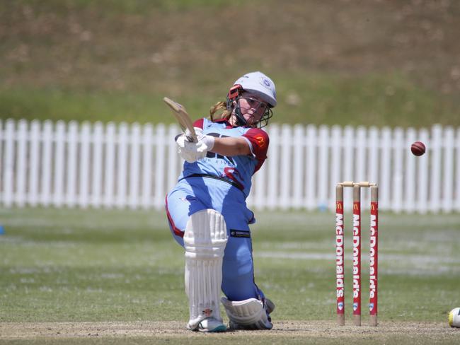 Beth Millican forces the pace in her innings of 41. Picture Warren Gannon Photography