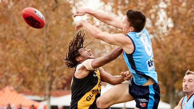 Neil Vea Vea battles Sturt's Jack Stephens while playing SANFL for Glenelg last year. Picture: AAP/Matt Loxton