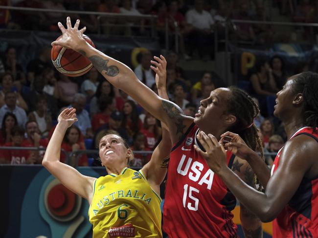 Steph Talbot of Australia, left, tries to score as Brittney Griner of the United States, centre, blocks. Picture: AP Photo