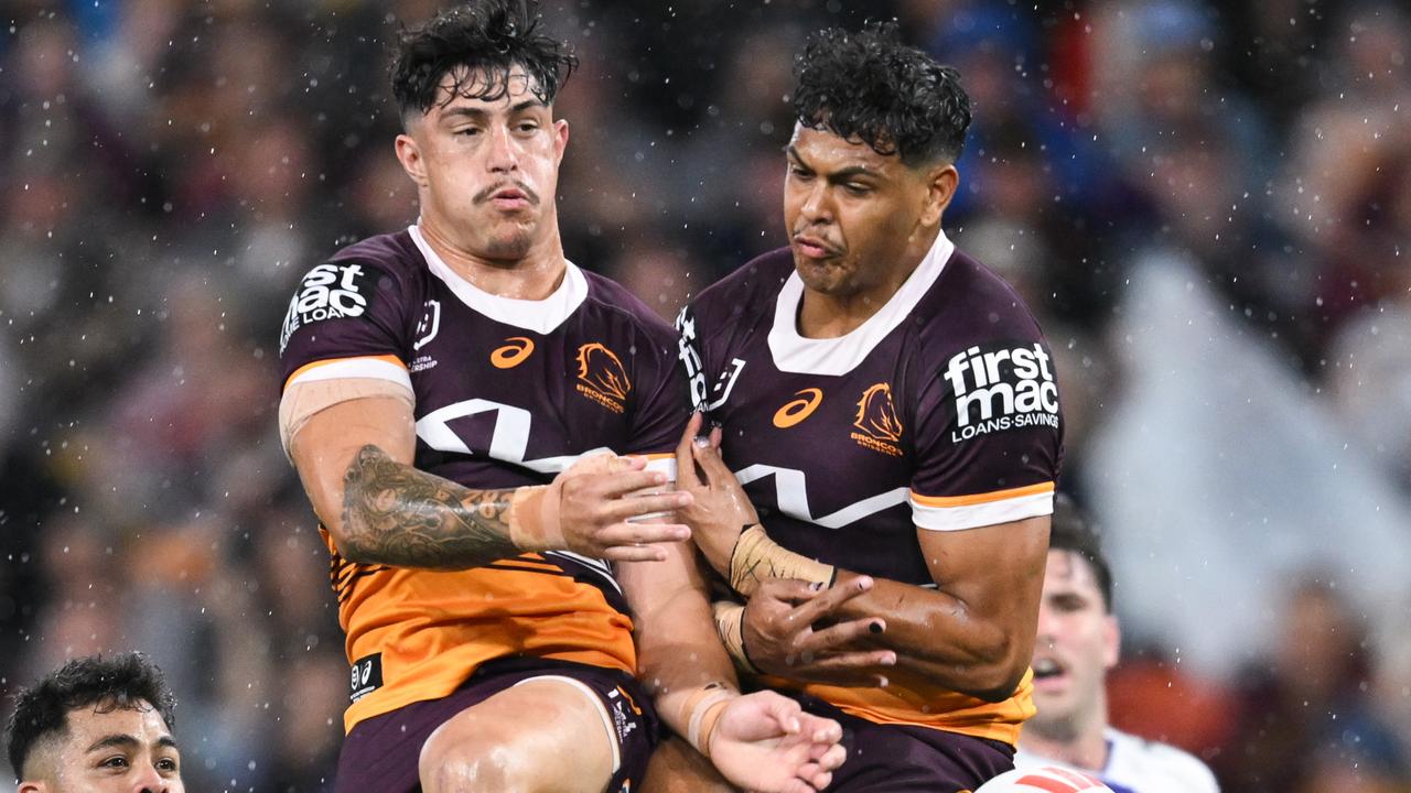 Broncos star set to reject Sydney raids in $2m signing coup