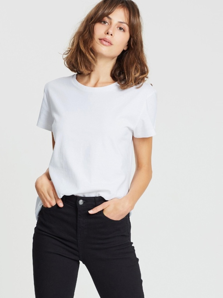 Best White T-Shirts 2022: How to find the perfect white shirt | news.com.au — Australia's leading news
