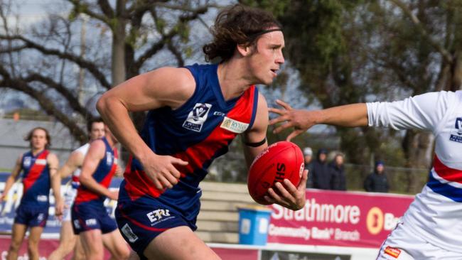 Prolific midfielder Marcus Lentini in action for Coburg. Picture: Eleanor Armstrong