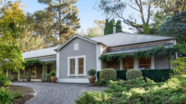 7 Downer Grove Stirling