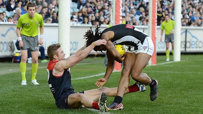 Melbourne v Collingwood,