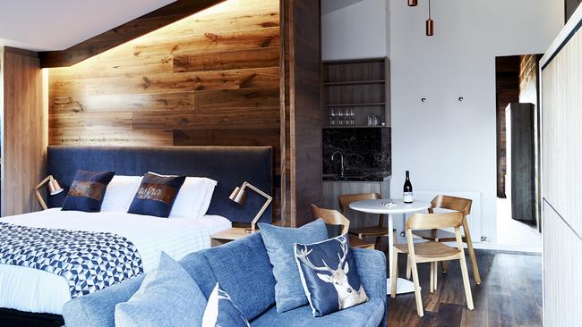 A guestroom in Astra Lodge, Falls Creek.