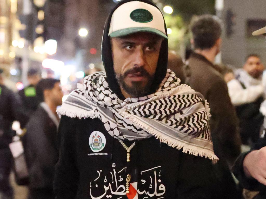 Protesters could be jailed for wearing Hamas logo at Melbourne rally ...