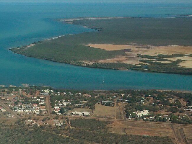 Mornington Island State School is short on teachers and unable to attract them to the isolated community, so how will the government implement a new program that will feature small-group and one-on-one teaching?