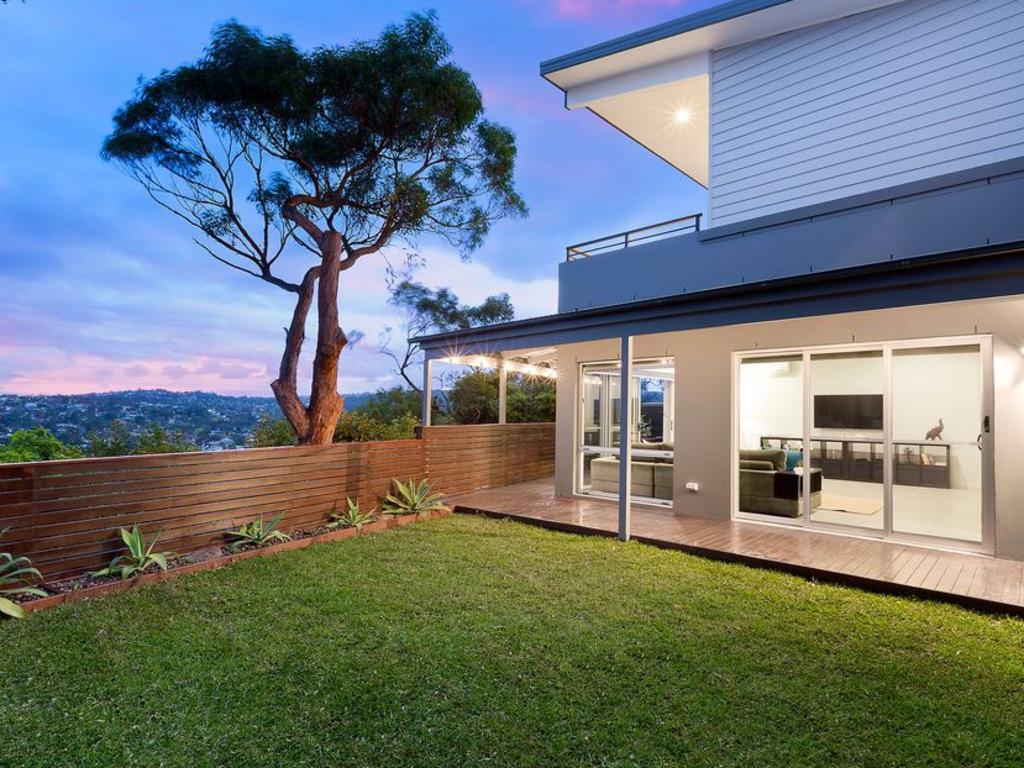 Homes like this one at 2/118B Parkes Rd in Collaroy Plateau are very popular with buyers.