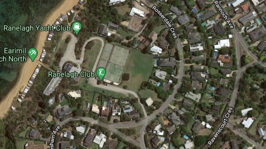 Crooks stole wallets and keys from unlocked cars parking in Mt Eliza streets. Photo: Google Maps