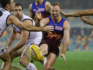 QLD_CM_SPORT_AFL_LIONSGIANTS_17JUL16