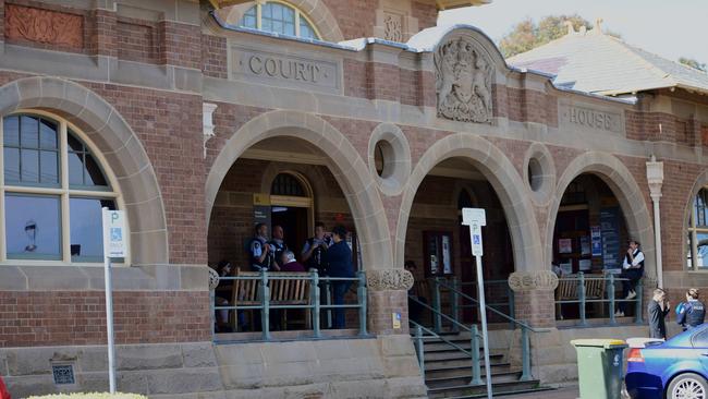 Parkes Courthouse.