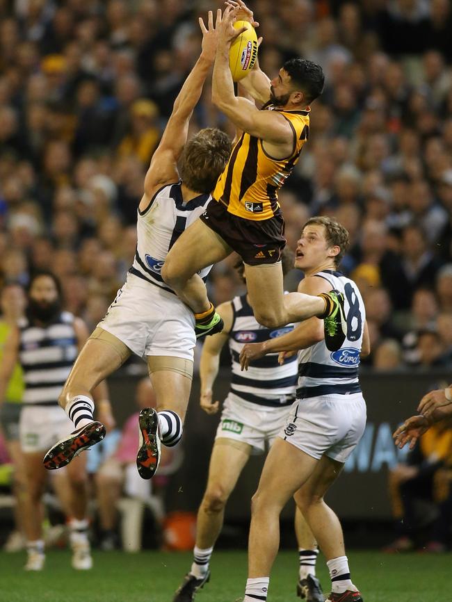 Paul Puopolo takes a great mark against Geelong. Picture: Wayne Ludbey