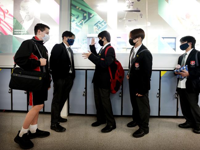 Students in year three and above will have to wear masks at school. Picture: NCA NewsWire / Andrew Henshaw